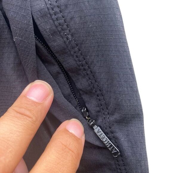 Athleta black gorpcore cargo joggers size 6 #636 - Picture 5 of 12
